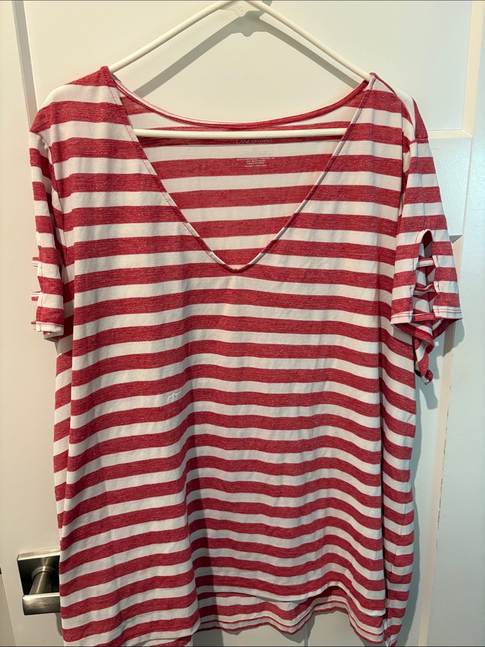 Lane Bryant 22/24 red & white Striped V-Neck Short Sleeve Top